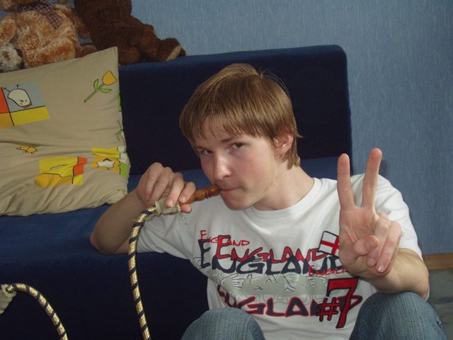  (640x480, 50Kb)