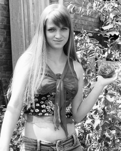 3144184_marinka.jpg (391x488, 44Kb)