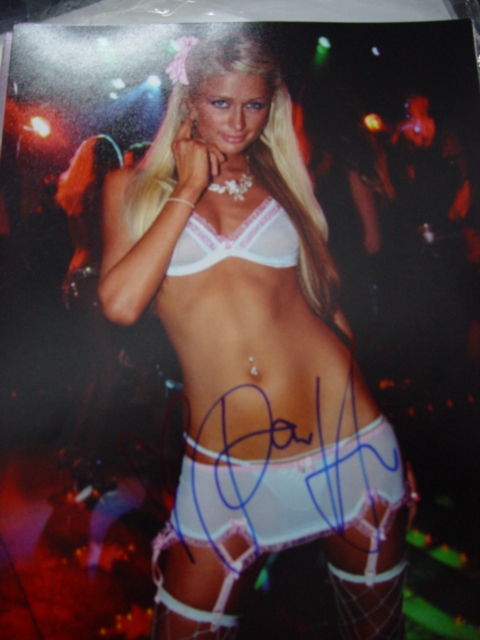 306088_paris_hilton2[1].jpg (480x640, 139Kb)