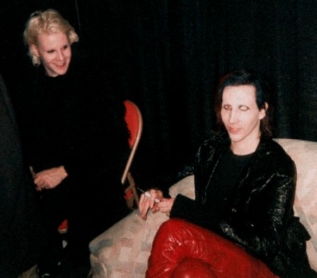 backstage.jpg (449x394, 31Kb)