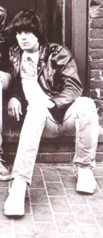 Dee Dee Ramone.jpg (206x475, 11Kb)