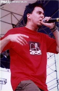 shinoda6_20051025_-466100790.jpg (227x351, 52Kb)