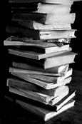 4910984_pileofbooksbw.jpg (115x174, 6Kb)