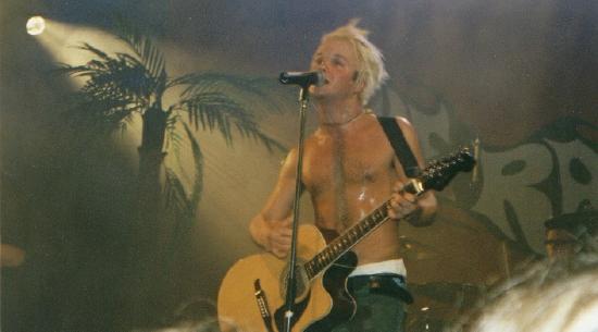5944215_Lauritopless6.jpg (550x305, 19Kb)