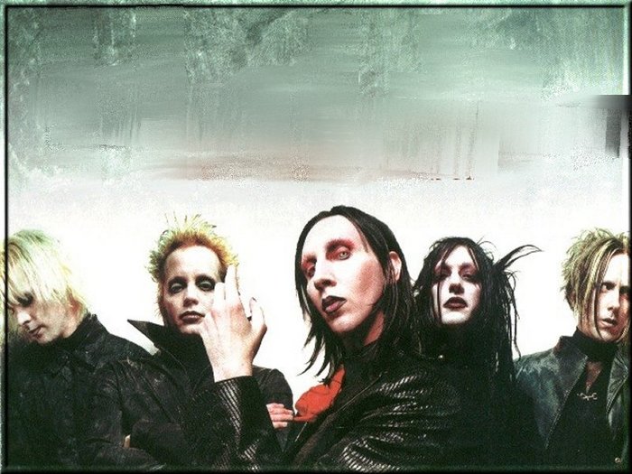 marilyn-manson-3.jpg (700x525, 83Kb)