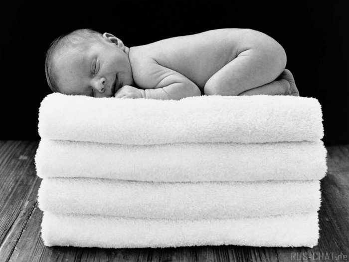 малышь на полотенцах.jpg (700x525, 49Kb)