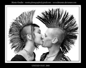 3993614_United_Fest_2005__2__lovers_by_drmarten.jpg (300x236, 20Kb)