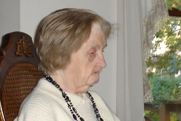Ella.jpg (700x467, 263Kb)
