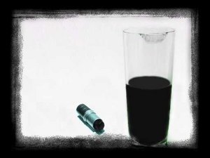 Dark_Water_by_AlohaSunshineDez.jpg (300x225, 9Kb)