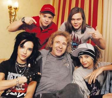 mfb-4489808-tokio-hotel-gruppenfoto-quer,templateId=renderScaled,property=Bild,width=380.jpg (380x333, 23Kb)