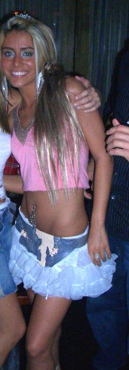 aubreyholiday.jpg (260x742, 32Kb)