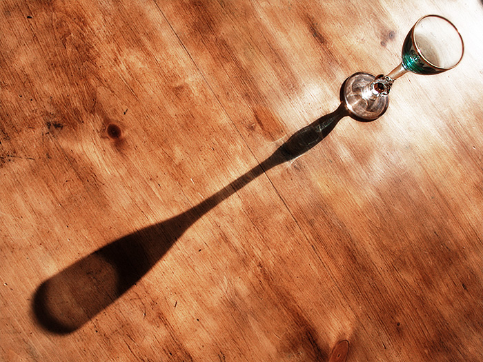 glass_shadow_b.jpg (700x525, 223Kb)