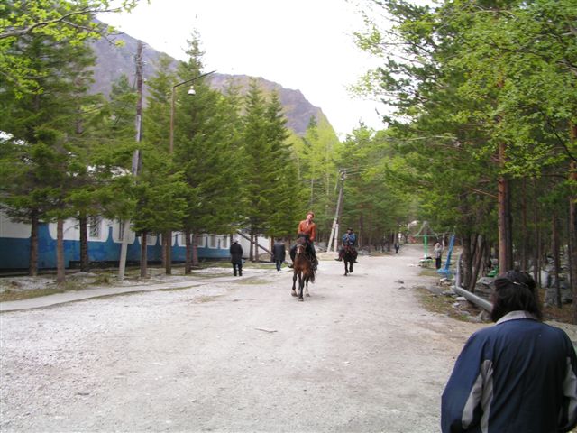 f_1917225.jpg